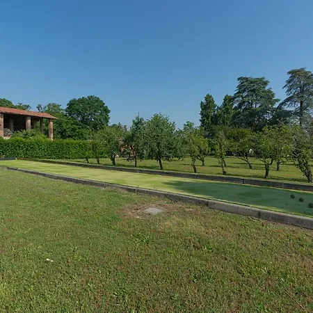Ma Don Ni Na, 50 Minutes From Milan * Mucinasso