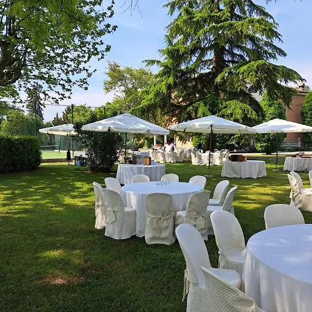 Villa Ma Don Ni Na, 50 Minutes From Milan Mucinasso